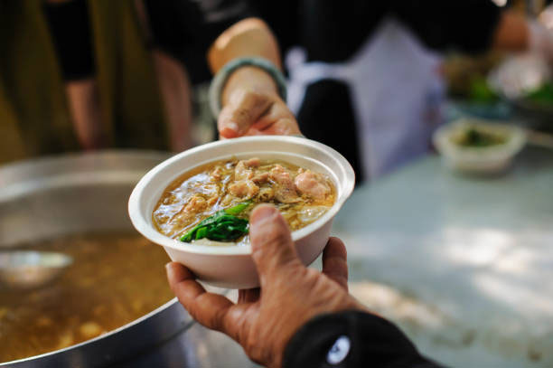 عکس غذا خوردن مرده