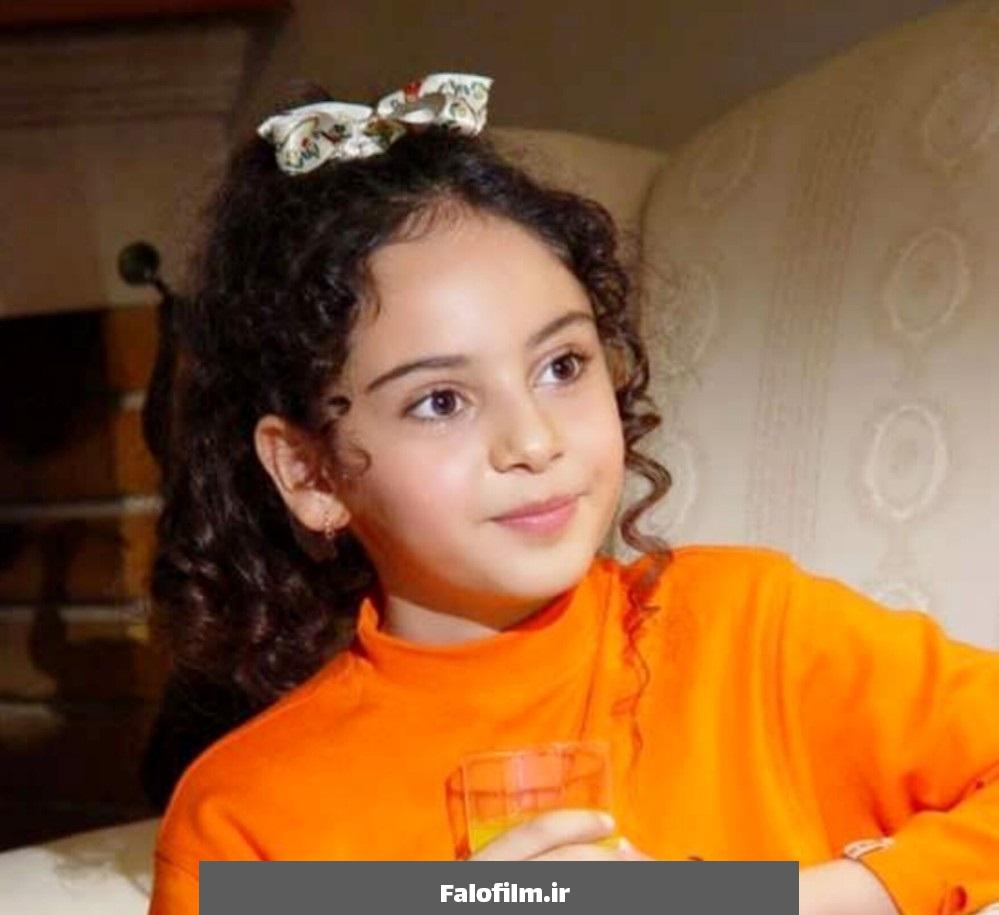 کودکی ترلان پروانه