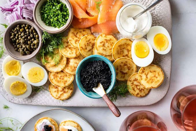 عکس خاویار در سفره